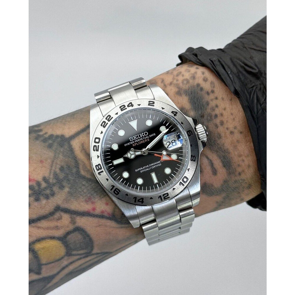 Custom Seiko Mod • Black “Kplorer II” Automatic GMT • 39mm